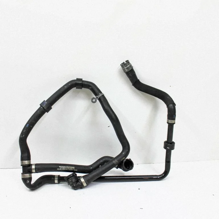 Motora dzesēšanas caurule (-es)/šļūtene (-es) A2535010284