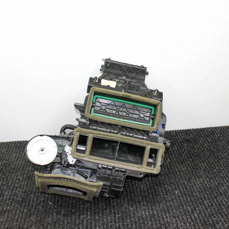Salona klimata mezgla komplekts BV6N19291A