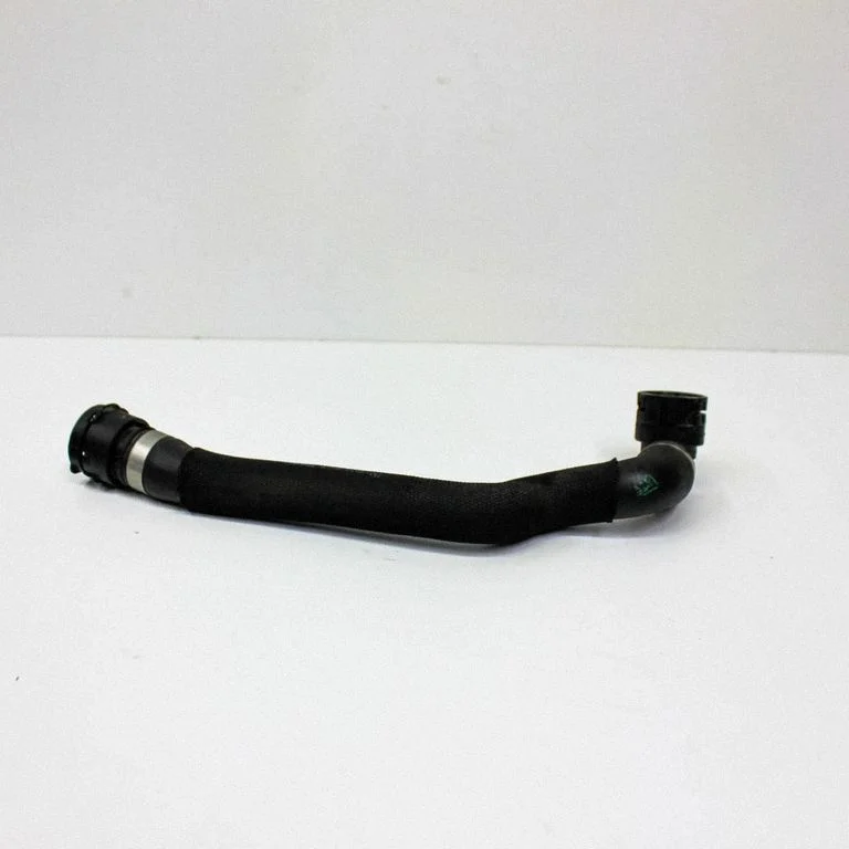 Motora dzesēšanas caurule (-es)/šļūtene (-es) A2055014784