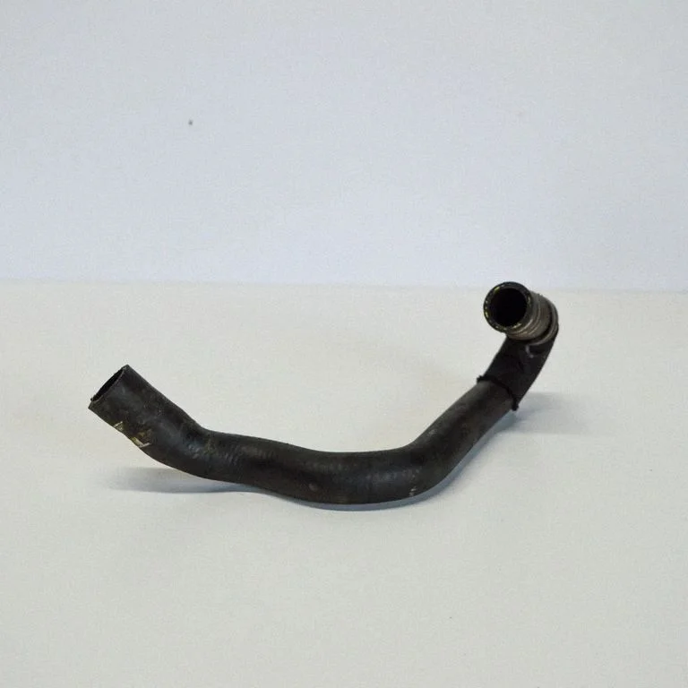 Motora dzesēšanas caurule (-es)/šļūtene (-es) 8K1819350AT