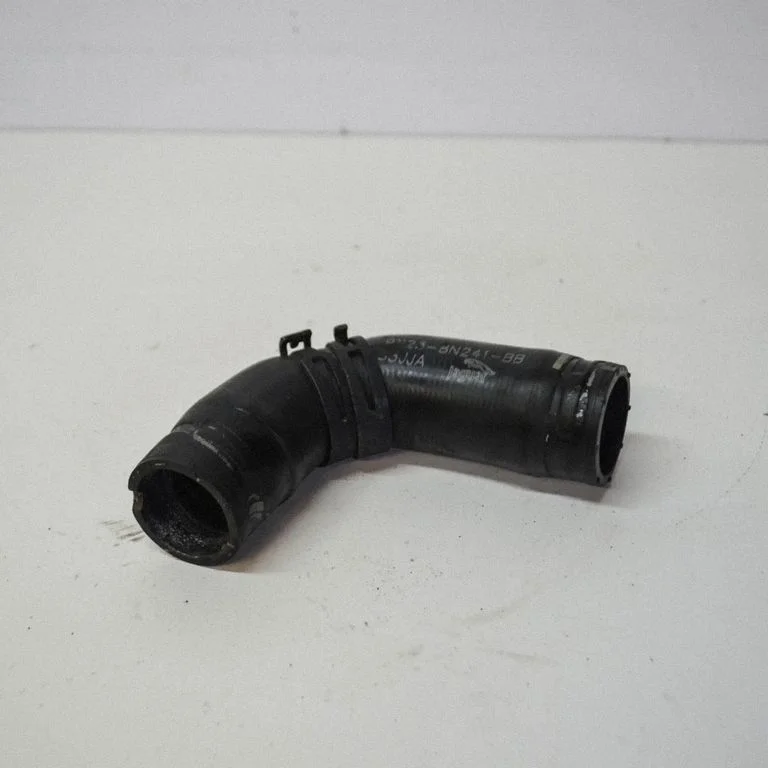 Motora dzesēšanas caurule (-es)/šļūtene (-es) 9X238N241BB