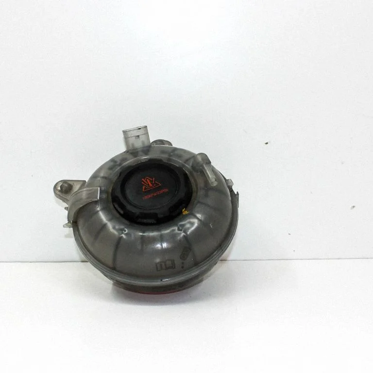 Zbiorniczek wyrównawczy płynu chłodniczego 5QM121407B