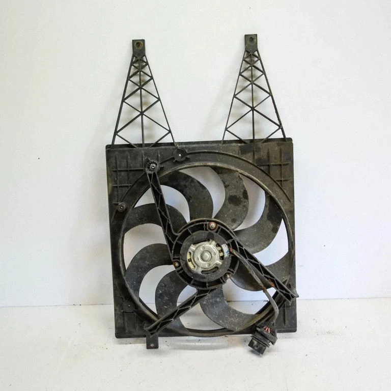 Radiator cooling fan shroud 6Q0121207N