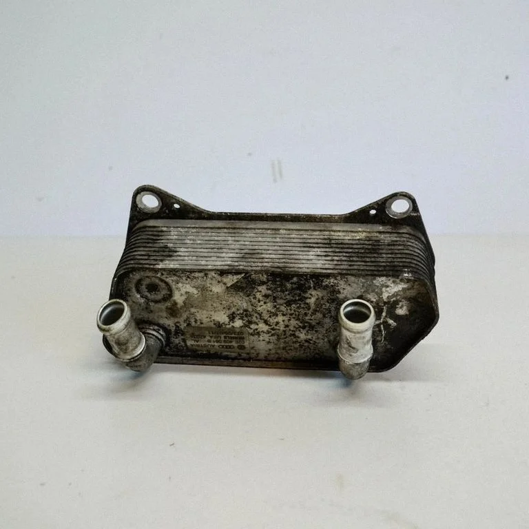 Ātrumkārbas eļļas radiators 02E409061B