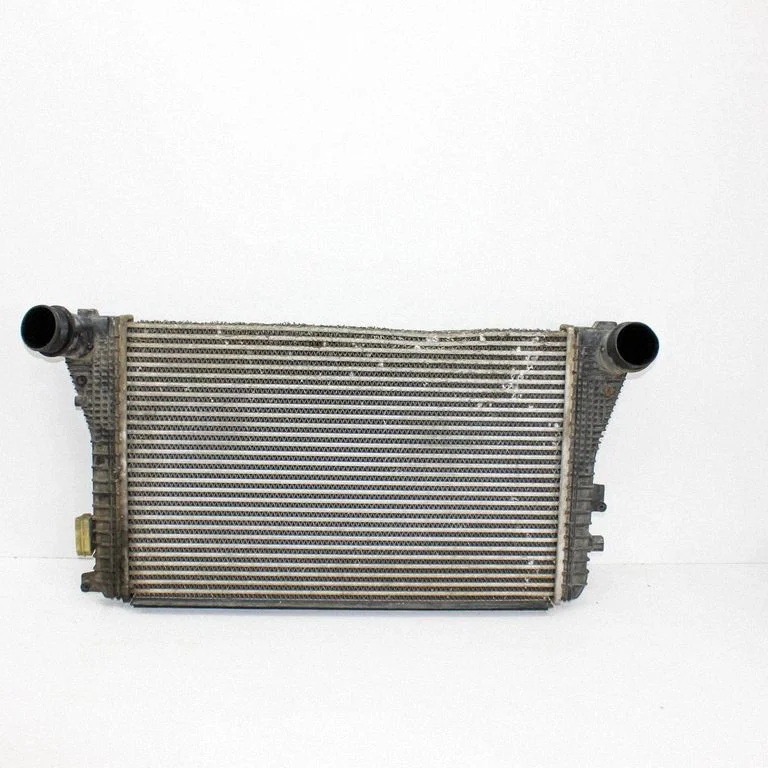 Starpdzesētāja (interkūlera) radiators 1K0145803BM