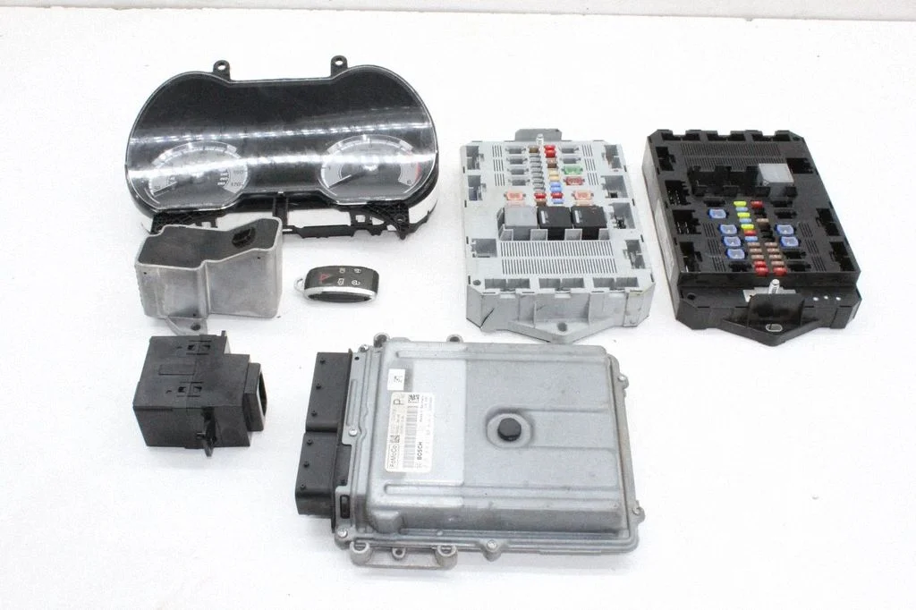 Käivituskomplekt (ECU ja lukukomplekt) – Jaguar XF X250 (2007-2015)