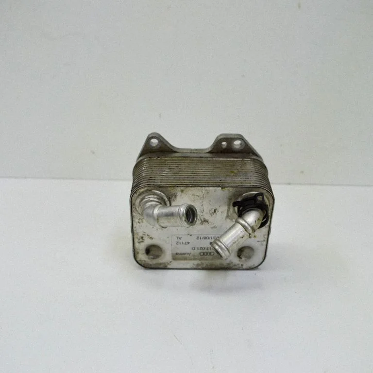 Mootoriõli radiaator 03H117021D