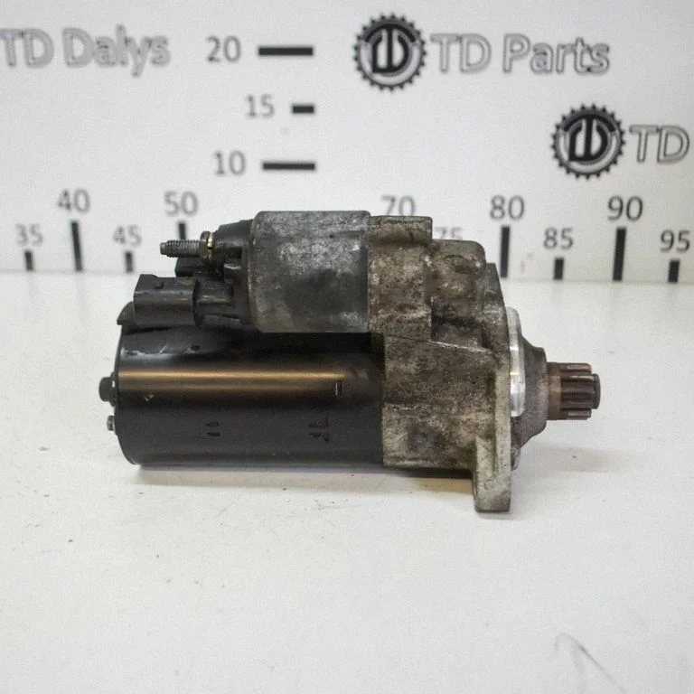 Rozrusznik 02E911024A