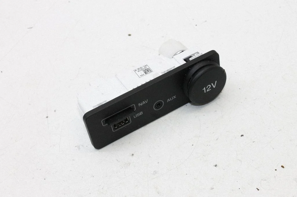 Gniazdo AUX FK7219C166BC