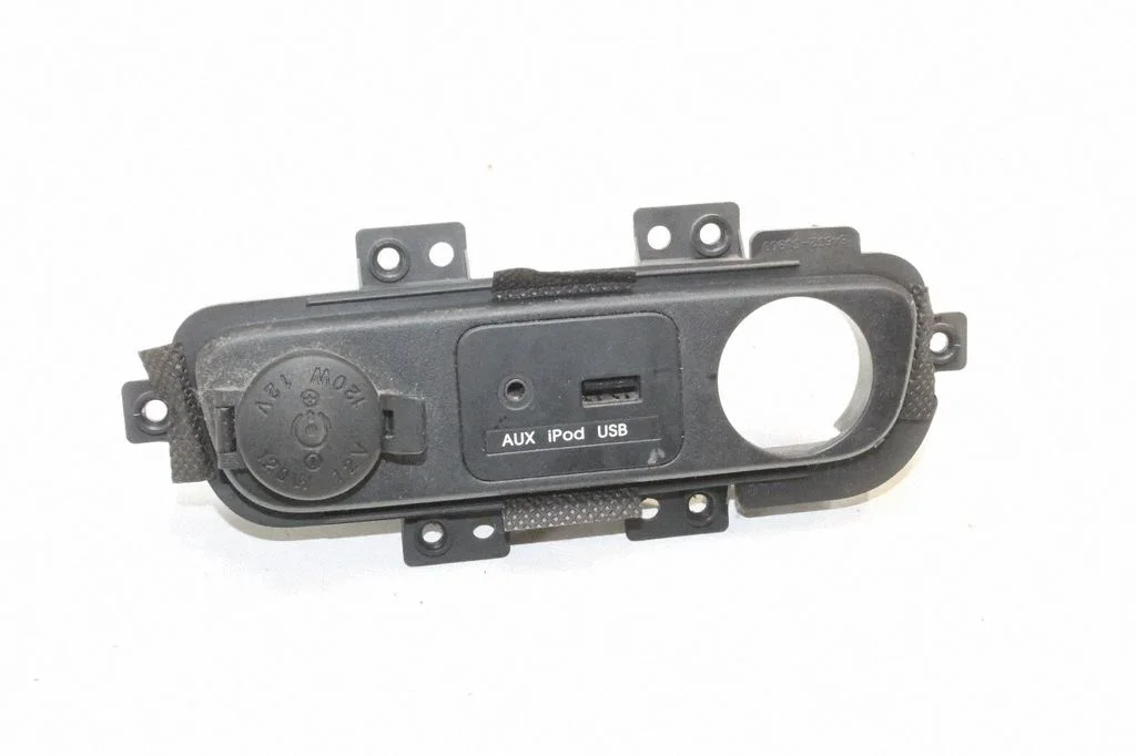 AUX-pesa – KIA Sportage (2011-2016)