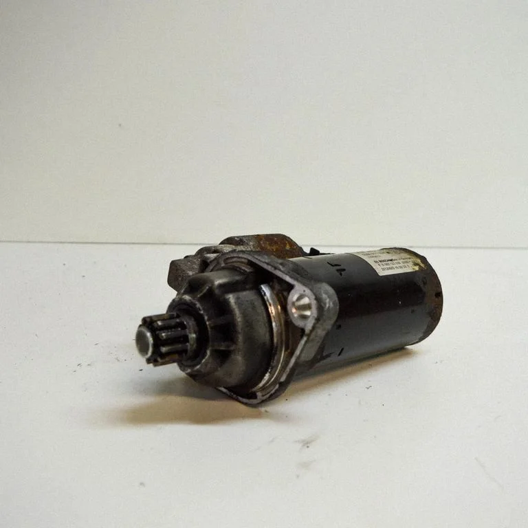 Starteris 02M911024