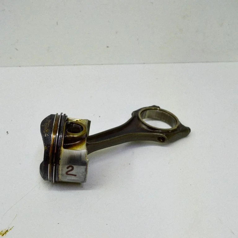 Piston – Audi A4 Allroad B8 (2008-2016)