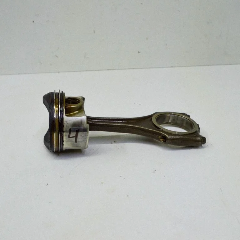 Piston – Audi A4 Allroad B8 (2008-2016)