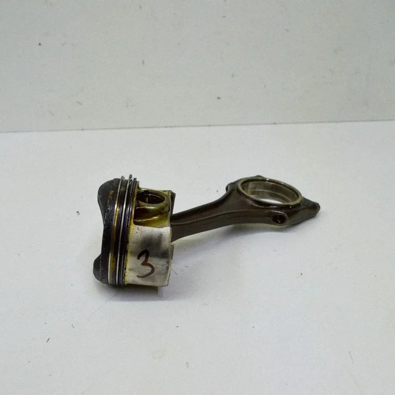 Piston – Audi A4 Allroad B8 (2008-2016)