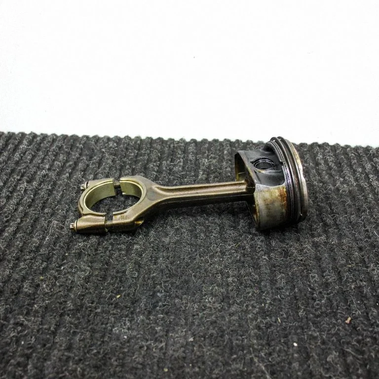 Piston 755852804D
