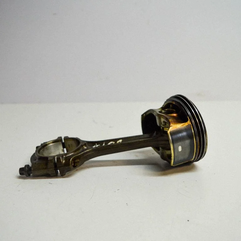 Piston – Opel Astra H (2004-2012)