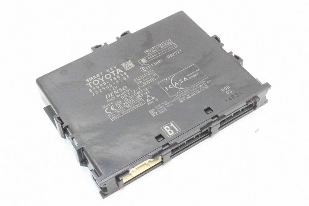 Võtmeta süsteemi KESSY (keyless) juhtplokk/moodul 8999078040