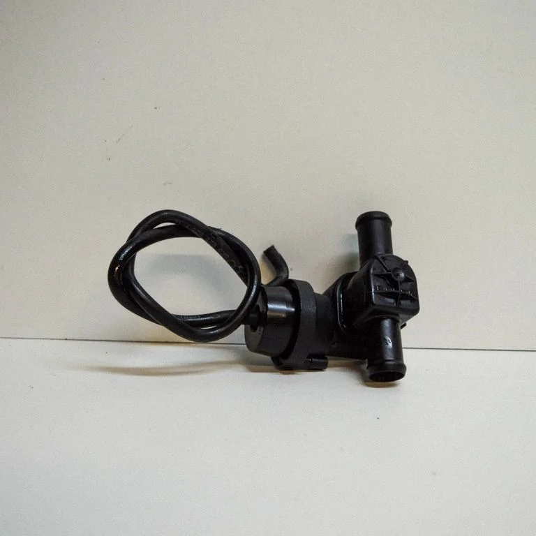Zawór elektromagnetyczny turbo 8K0820620F