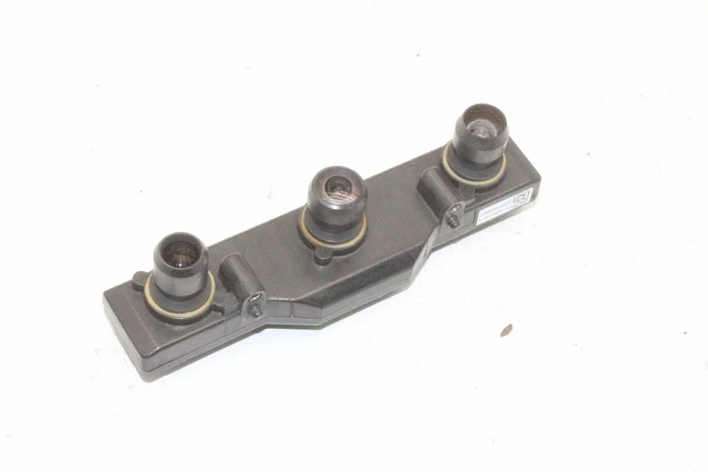 Windshield/windscreen camera – Tesla Model S (2012-)