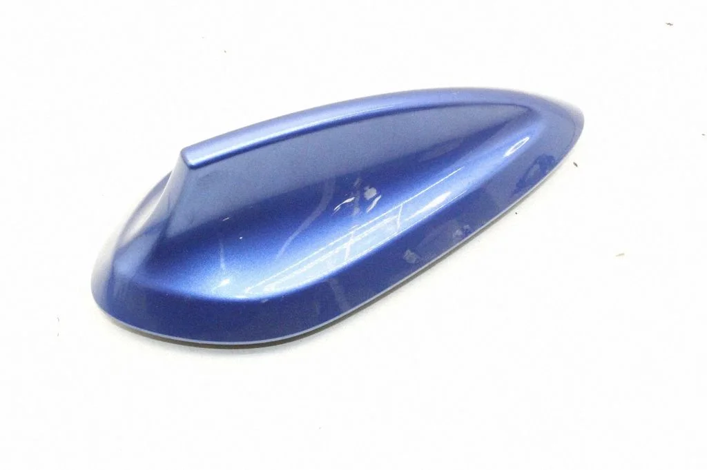 Katuse (GPS-)antenni kate – BMW 1-seeria F20 F21 (2011-2019)