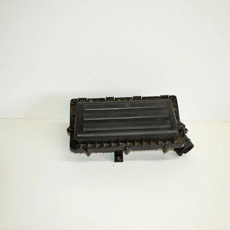Air filter box – Skoda Roomster (5J) (2006-2015)