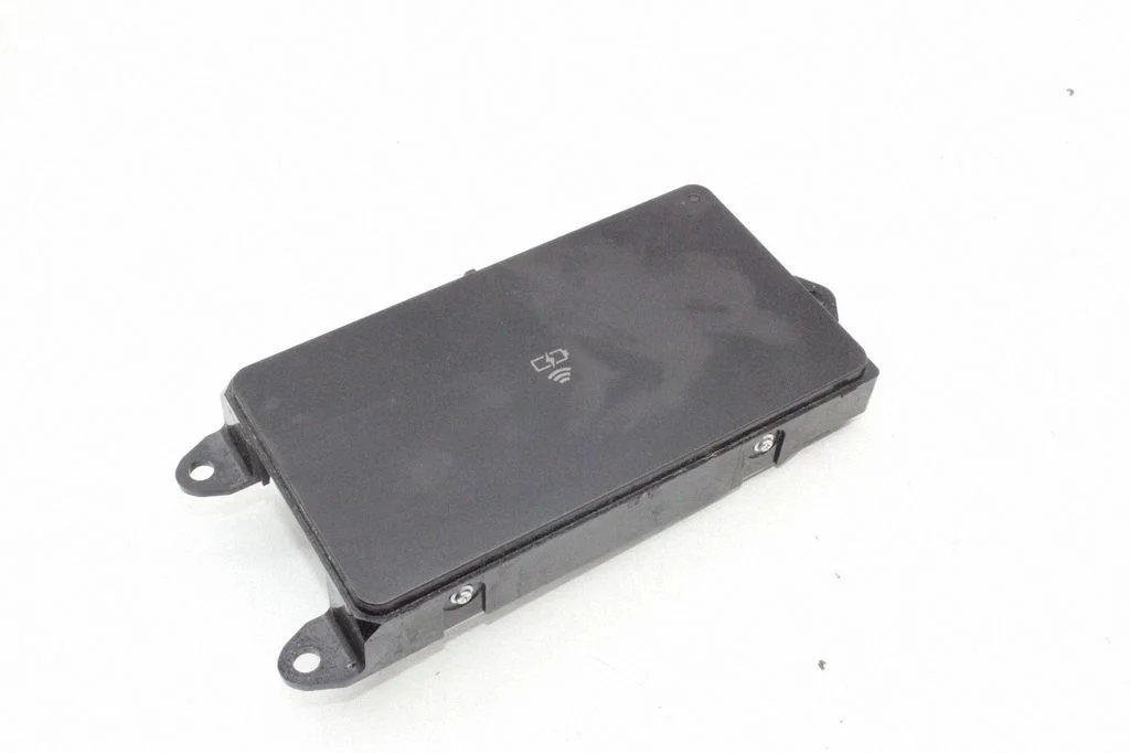 Wireless charging module – Lexus ES 300h (7th Gen) (2018-2025)