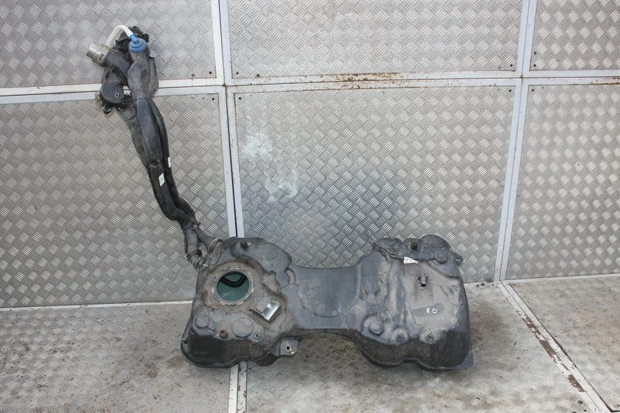 Fuel tank 5Q020106