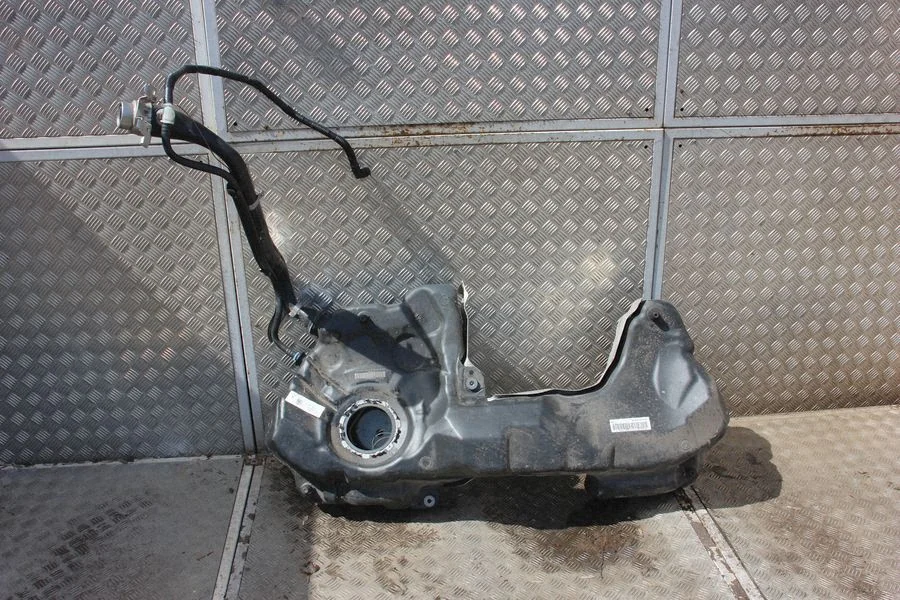 Degvielas tvertne – Audi A4 S4 B9 (2015-2019)