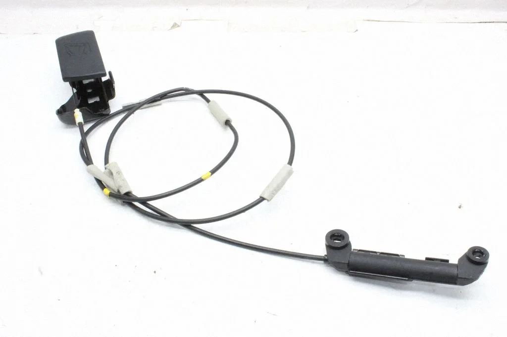 Rear seat cable / handle – Hyundai Santa Fe (2013-2017)
