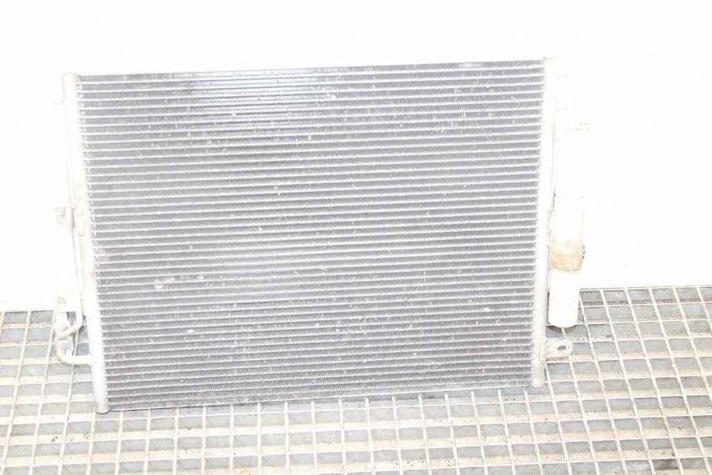 Dzesēšanas šķidruma radiators – Land Rover Discovery 3 - LR3 (2005-2009)