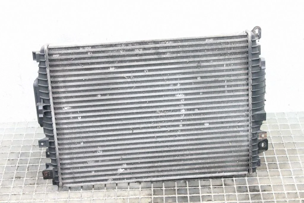 Dzesēšanas šķidruma radiators – Jaguar XF X250 (2007-2015)