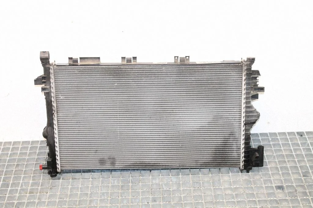 Coolant radiator – Opel Insignia A (2008-2017)