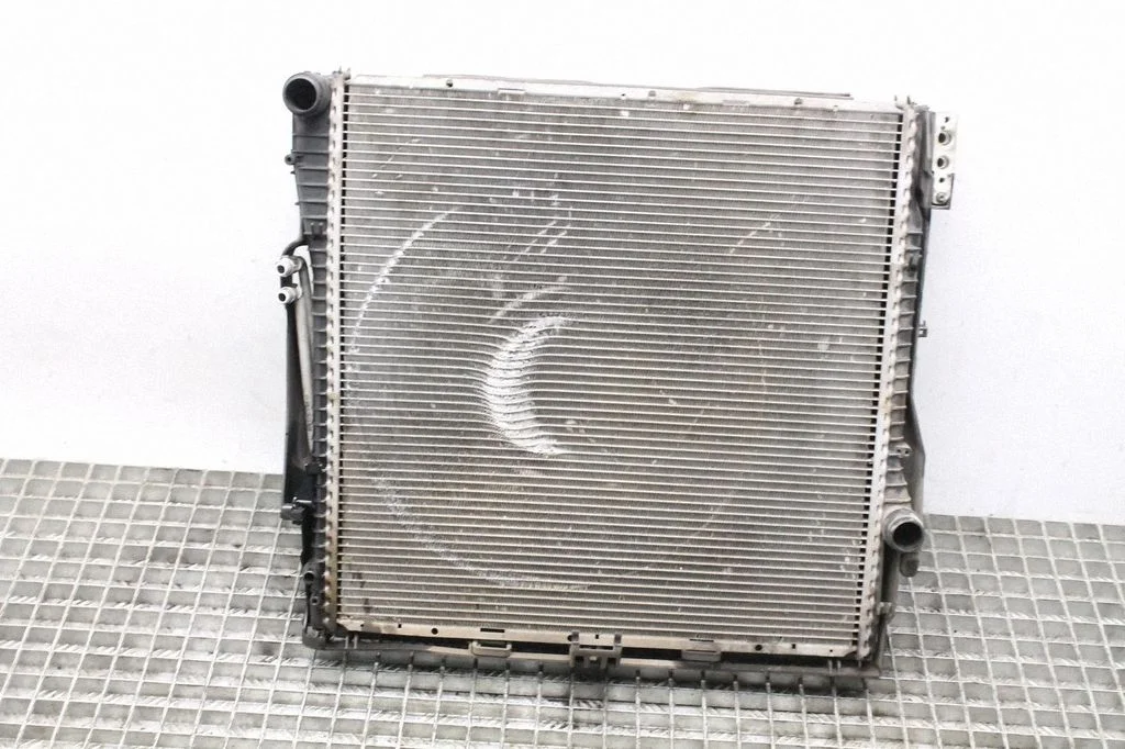 Coolant radiator – BMW X5 E53 (1999-2006)