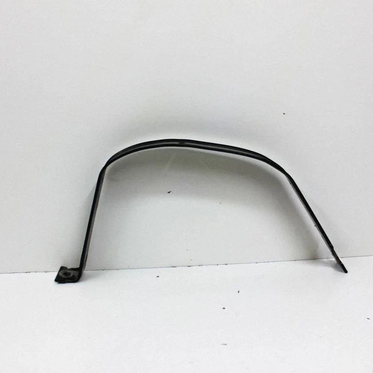Kütusepaagi kinnitusklamber (-klambrid) 6L349057