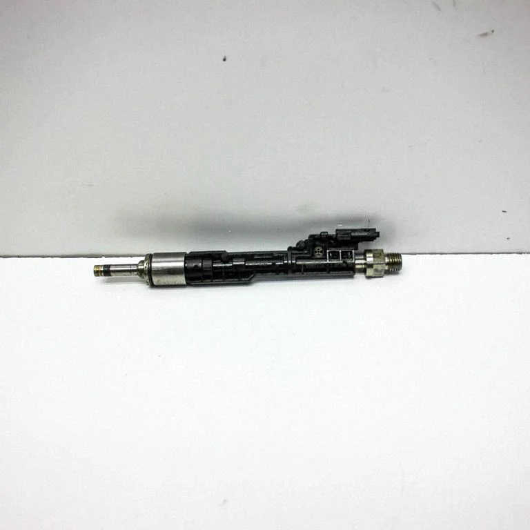 Fuel injector – BMW 6 Series F06 Gran coupe (2012-2018)