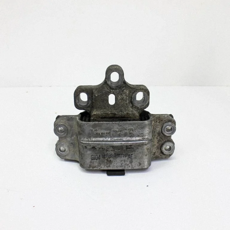 Dzinēja spilvens – Audi RS Q3 (2013-2018)