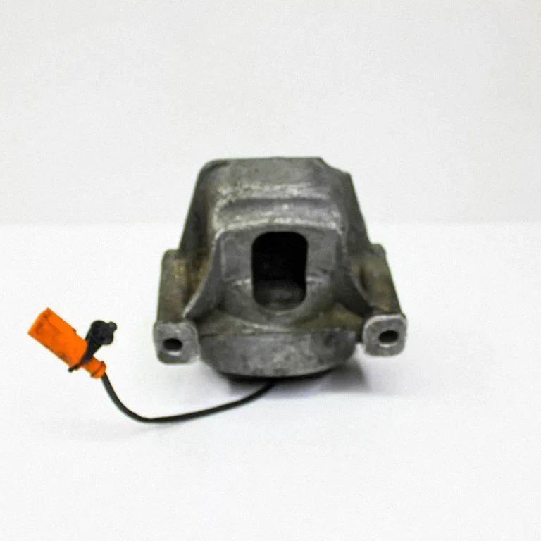 Dzinēja spilvens 8R0199381C