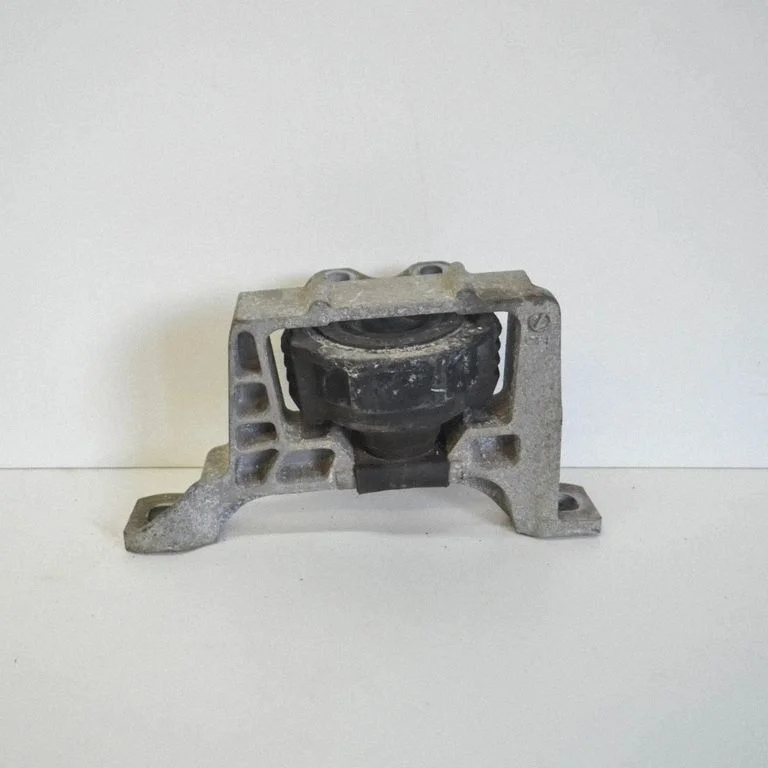 Dzinēja spilvens B32T39060