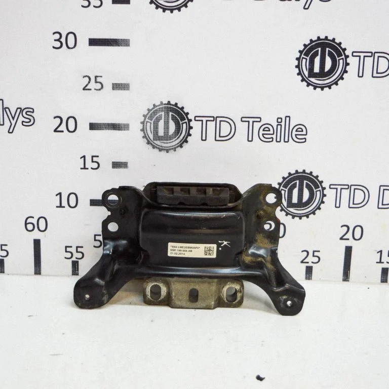 Engine mount bracket 5Q0199555AB