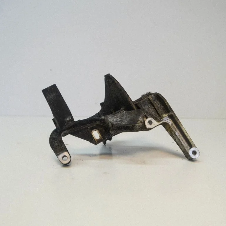 Wspornik silnika F1BQ9B470AA
