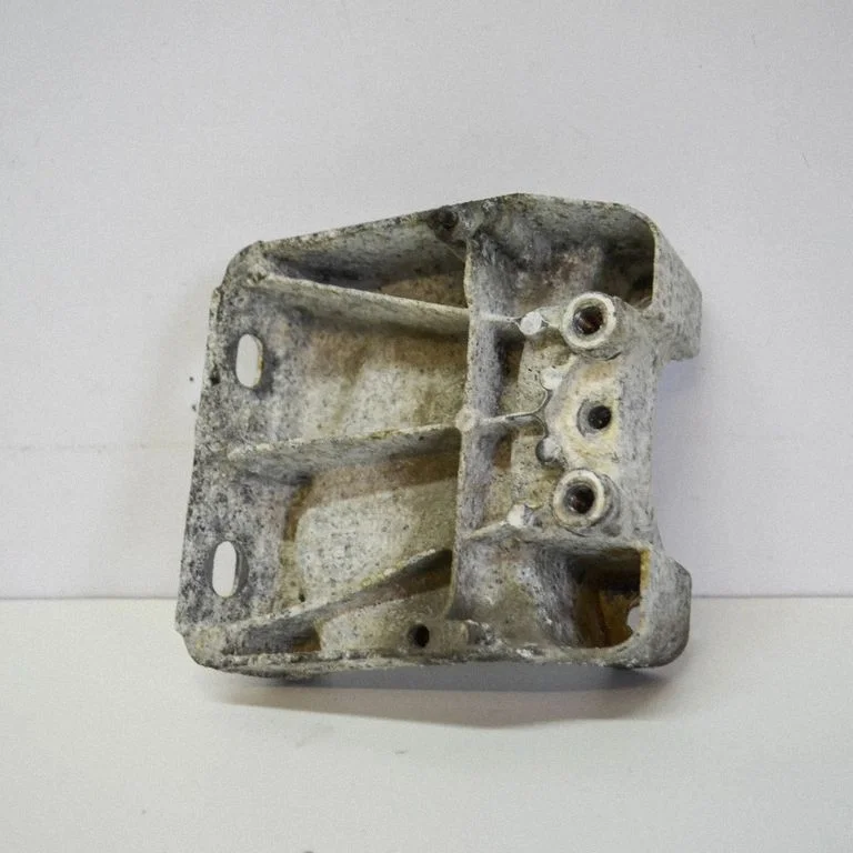 Mootori kinnituskronstein 7010593
