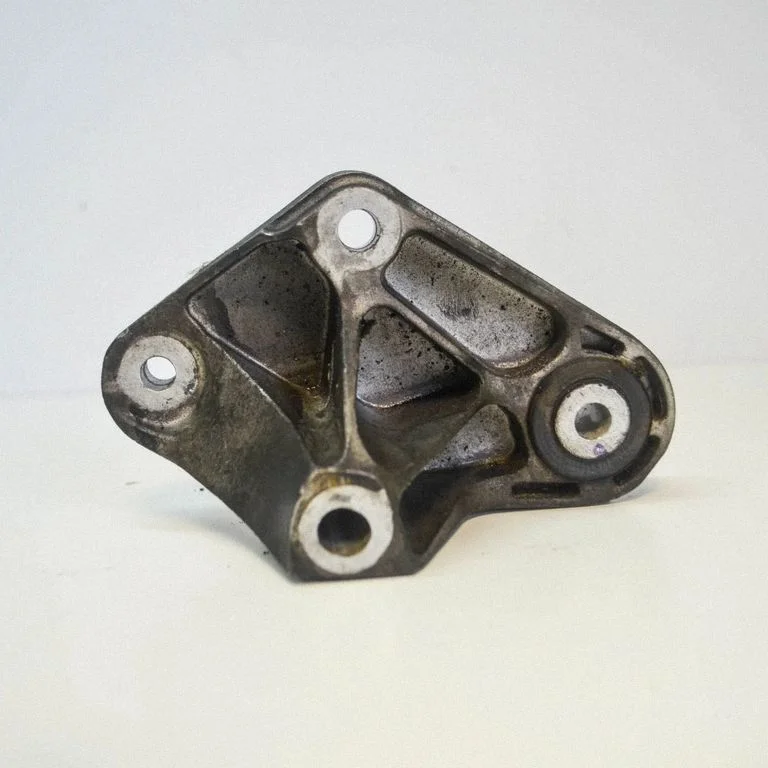 Wspornik silnika GV416P093BA