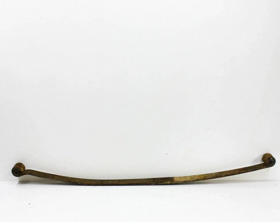 Aizmugurējā atsperloksne – labā