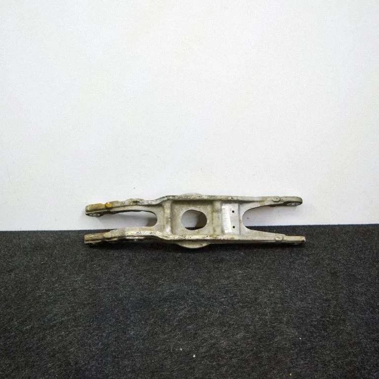 Rear upper control arm/wishbone 2053504000