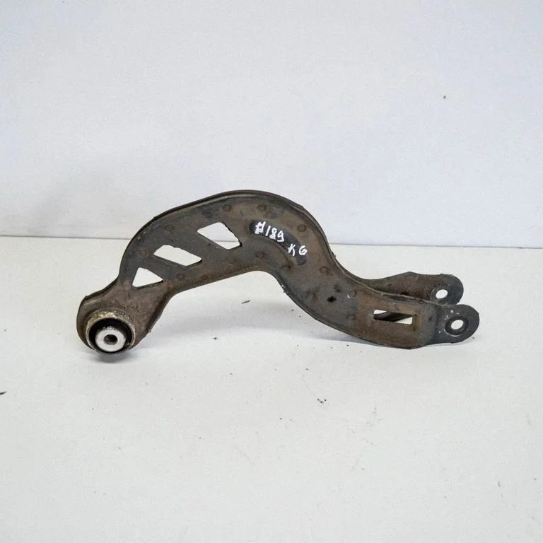 Tagumine ülemine õõtshoob A2463501006