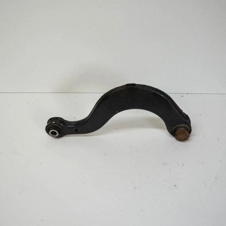 Tagumine ülemine õõtshoob – Volkswagen Golf Plus (2005-2013)