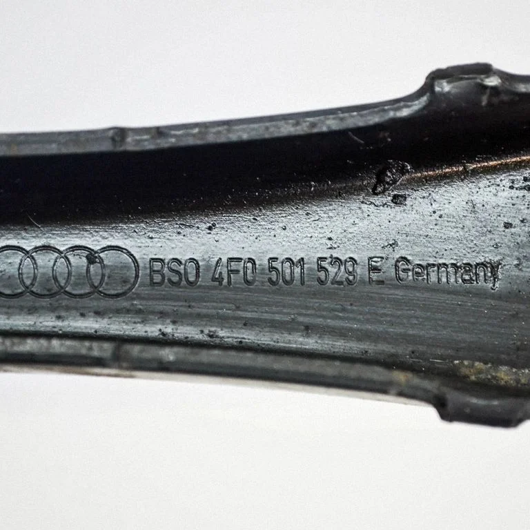 Wahacz tylny górny 4F0501529E