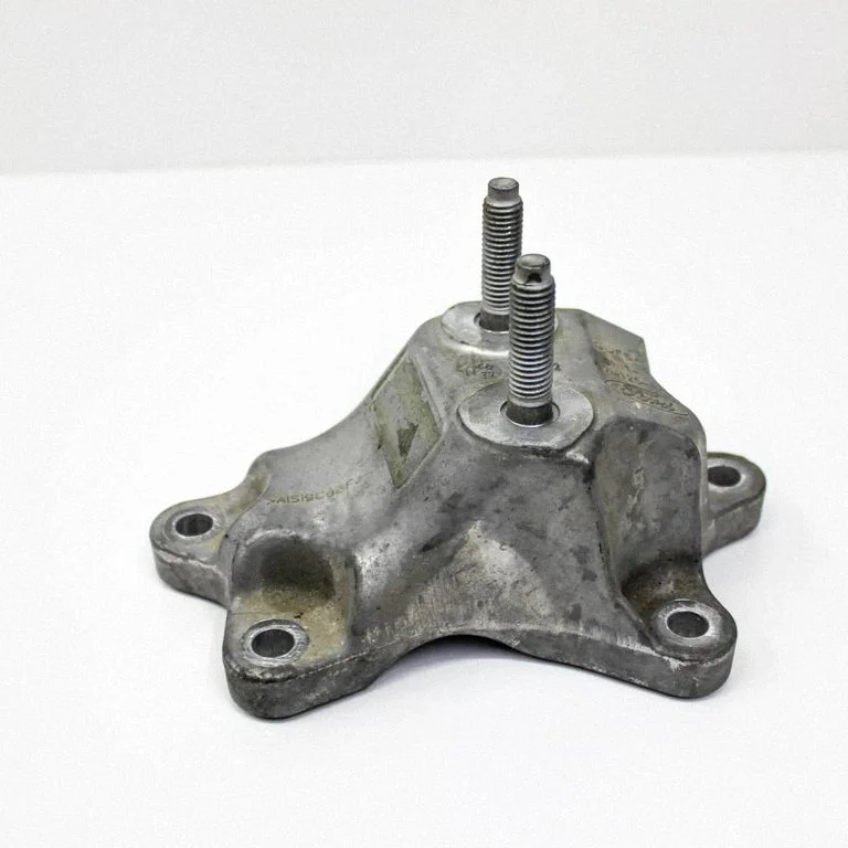 Wspornik skrzyni biegów GN117M125BA