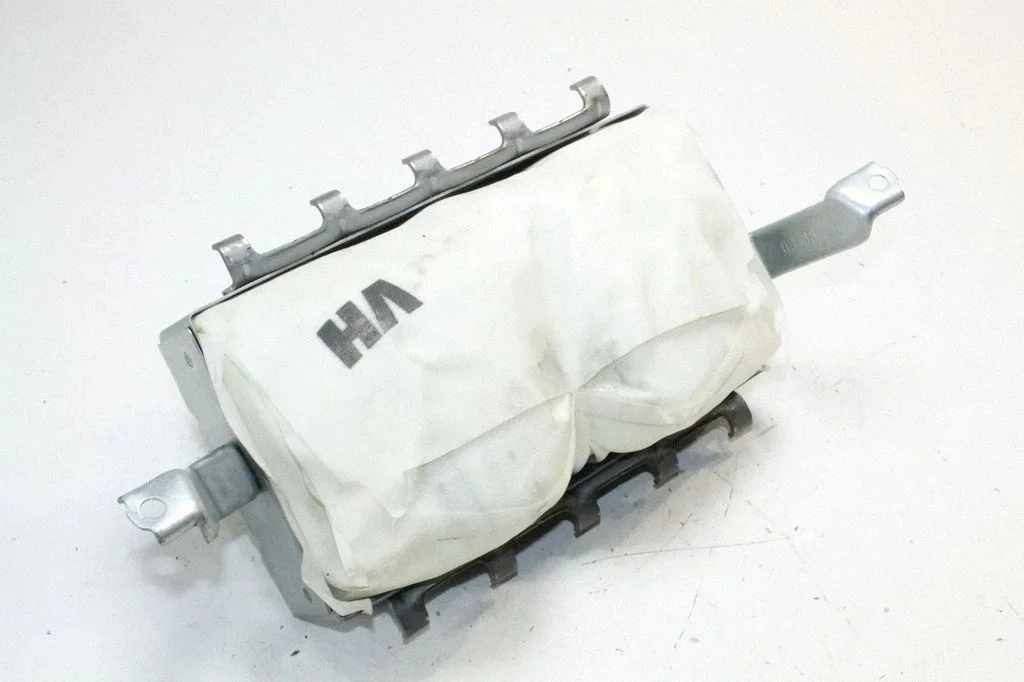 Pasažiera drošības spilvens – Toyota Avensis T270 (2009-2012)