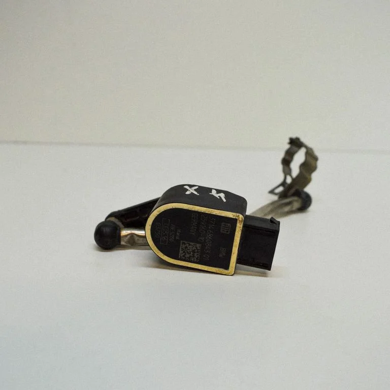 Aizmugurējās gaisa balstiekārtas augstuma sensors 6860843